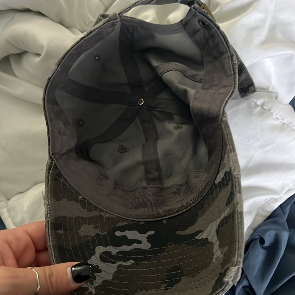 Ball cap - Picture 3 of 3